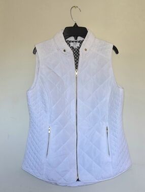 Crown & Ivy White Quilted Vest Small Gold Zipper Preppy Puffer Sleeveless